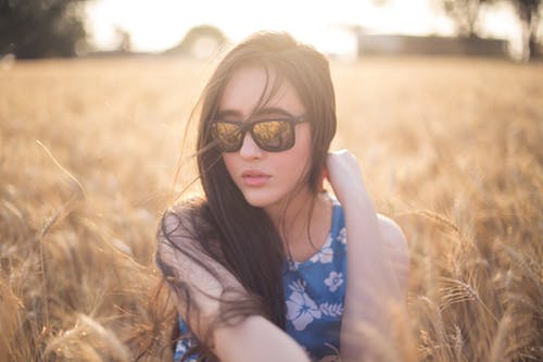 �Ϸ�Ů�Ի���ǻ�׻�Ӱ�컳����